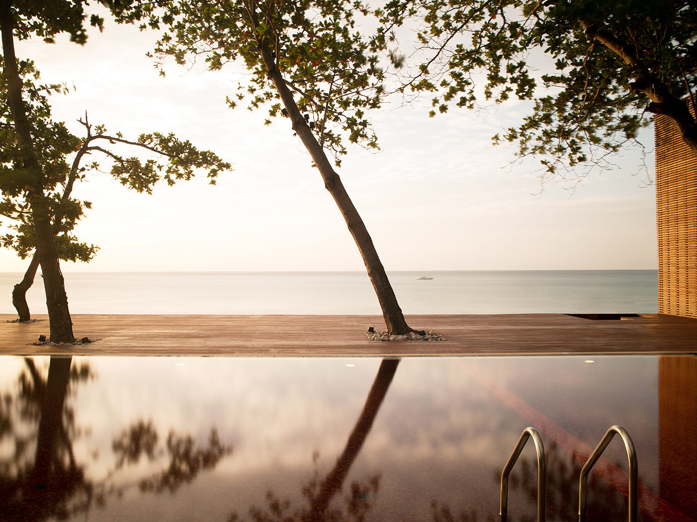 The Library Resort Chaweng Beach